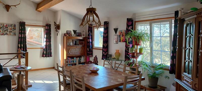 Maison - 140 m² - 5 pièces