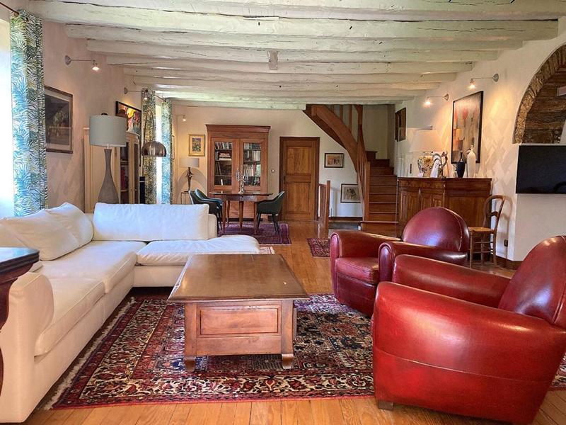 Maison - 250 m² - 7 pièces