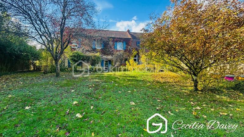 Propriété - 180 m² - 7 pièces