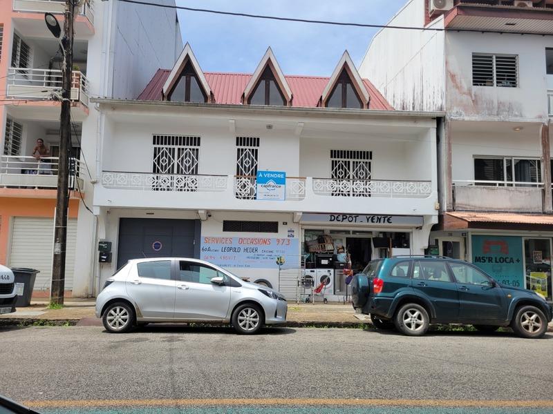 Immeuble - 298 m² - 6 pièces