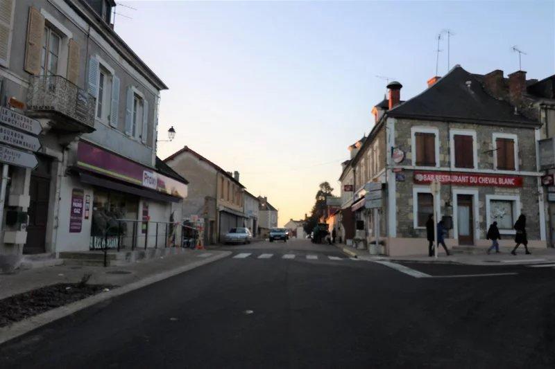 Maison - 370 m² - 11 pièces