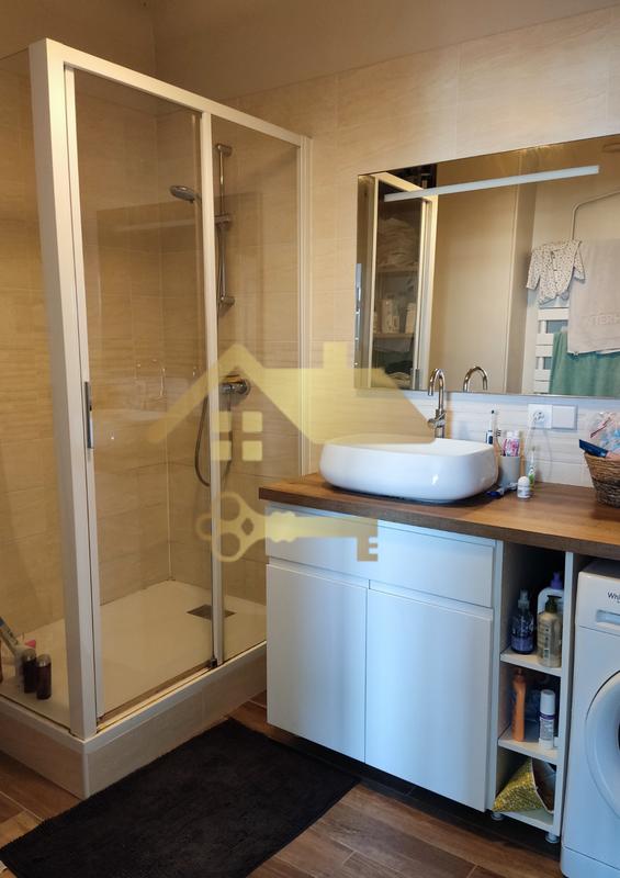 Appartement - 60 m² - 2 pièces