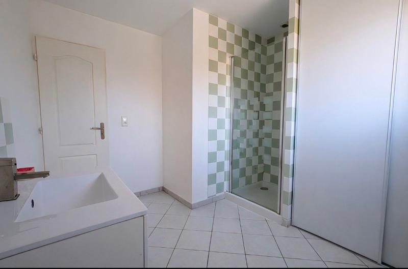 Pavillon - 120 m² - 5 pièces