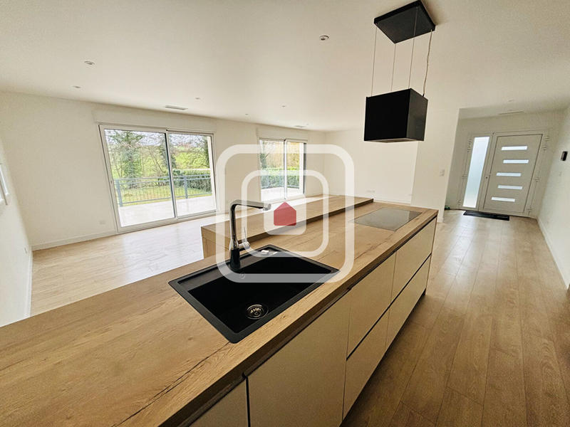 Maison - 131 m² - 5 pièces