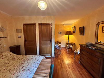 Maison - 200 m² - 6 pièces