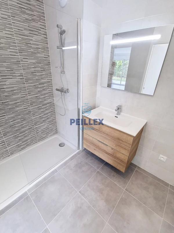 Appartement - 45 m² - 2 pièces