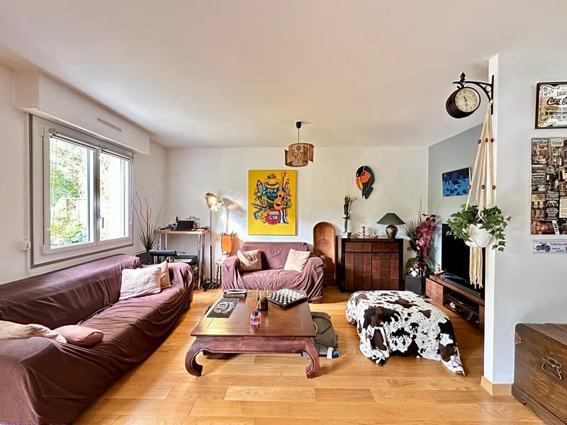 Appartement - 86 m² - 4 pièces