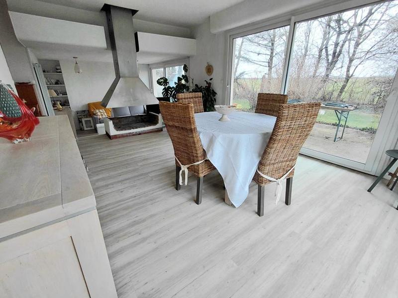 Maison - 93 m² - 4 pièces