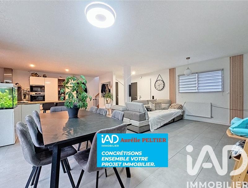 Maison - 101 m² - 5 pièces