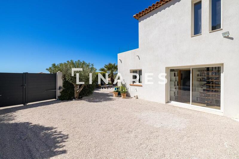 Maison - 138 m² - 5 pièces