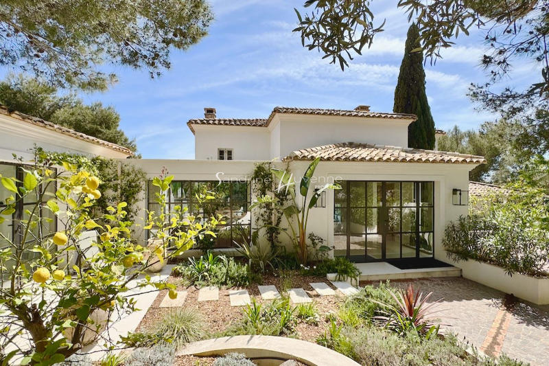 Villa - 370 m² - 7 pièces