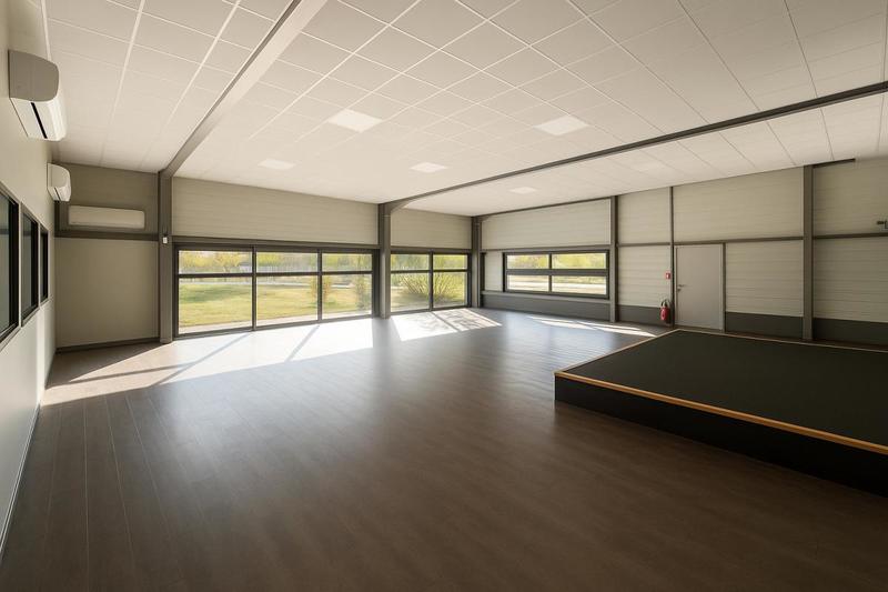 Local commercial - 1 000 m²