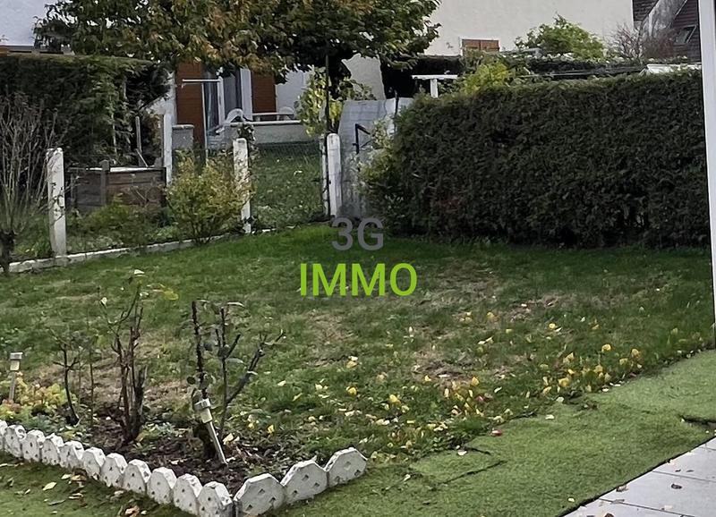 Maison jumelée - 90 m² - 5 pièces