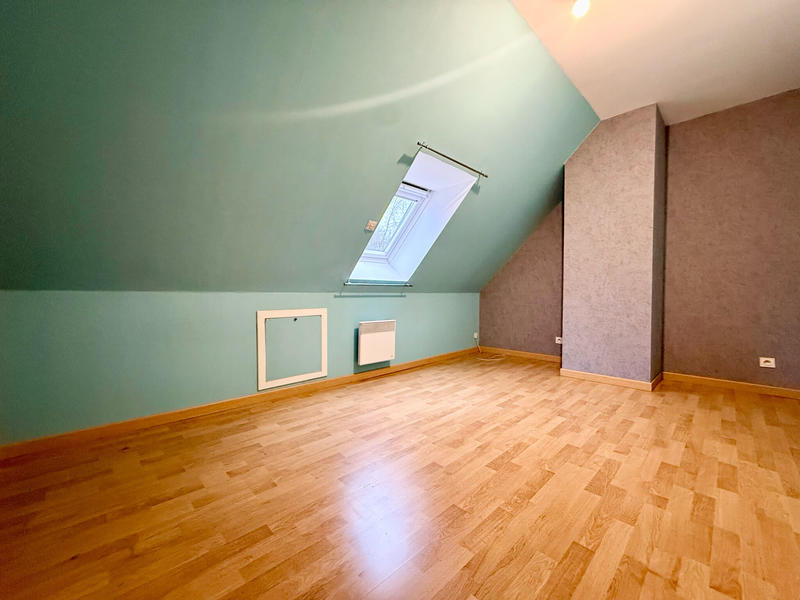 Maison - 99 m² - 5 pièces