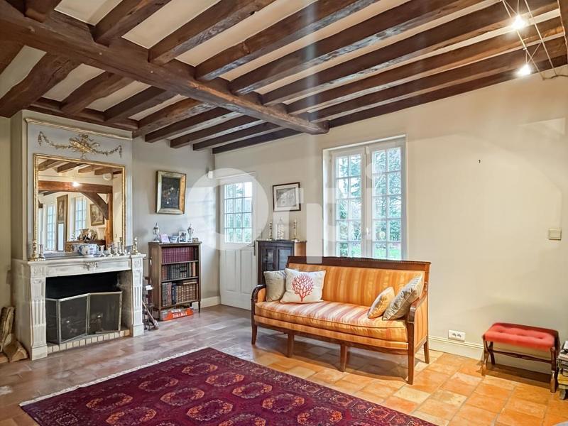 Propriété - 236 m² - 6 pièces