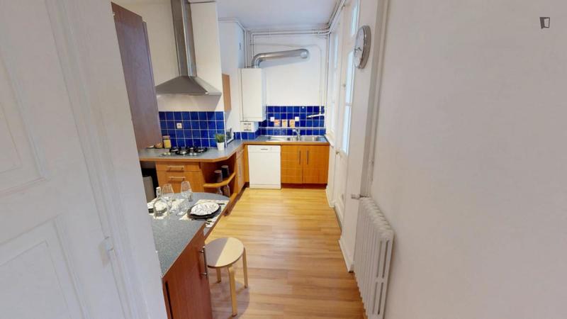 Chambre - 11 m² - 4 pièces