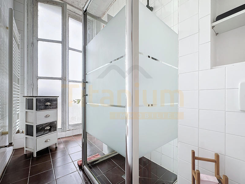 Maison - 280 m² - 11 pièces