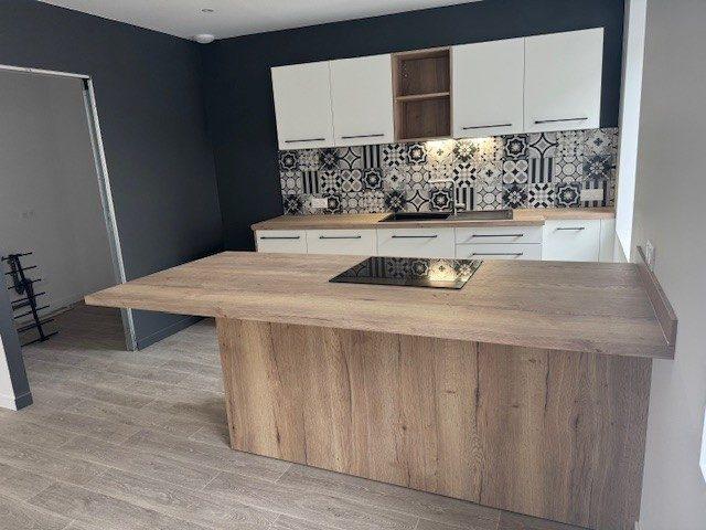 Appartement - 99 m² - 4 pièces