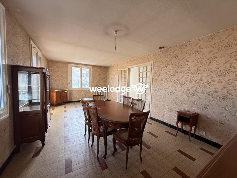 Maison traditionnelle - 156 m² - 5 pièces