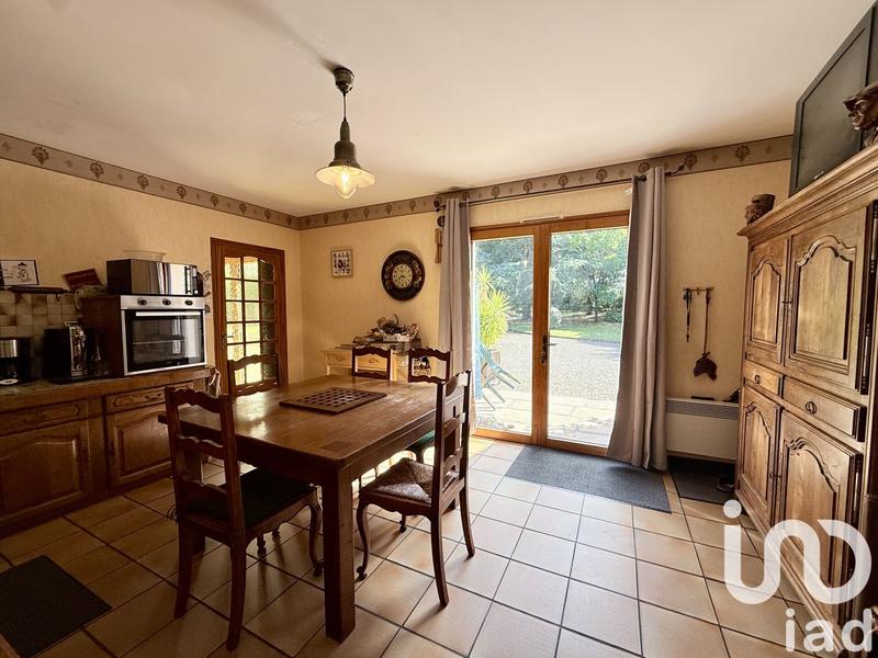 Maison - 257 m² - 8 pièces