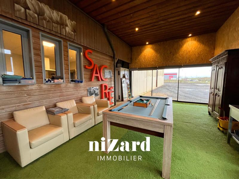 Local commercial - 820 m²