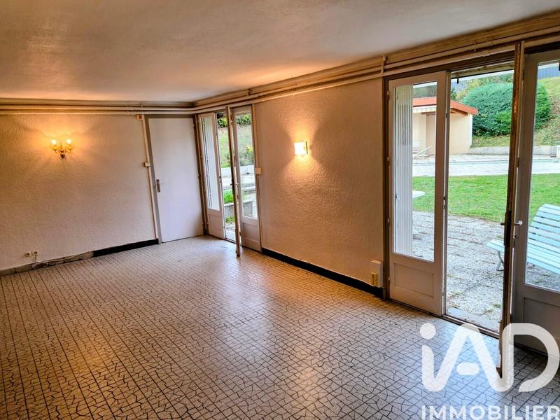 Maison - 209 m² - 7 pièces