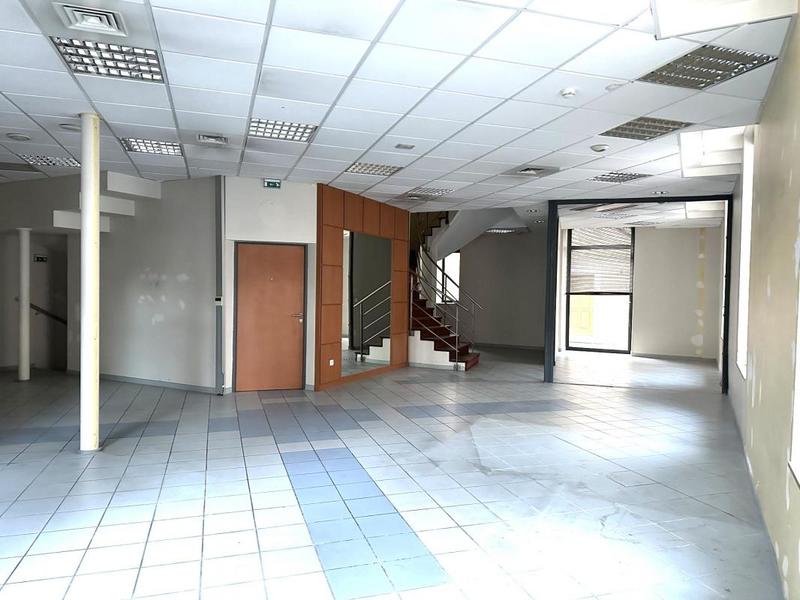 Local commercial - 300 m²