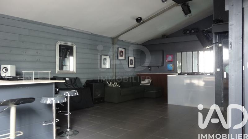 Maison - 263 m² - 7 pièces