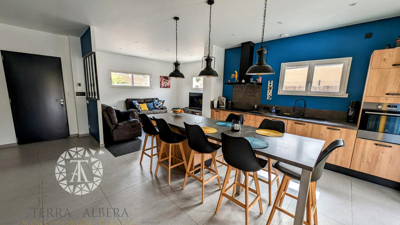 Villa - 130 m² - 5 pièces