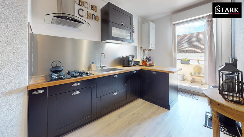 Appartement - 94 m² - 5 pièces