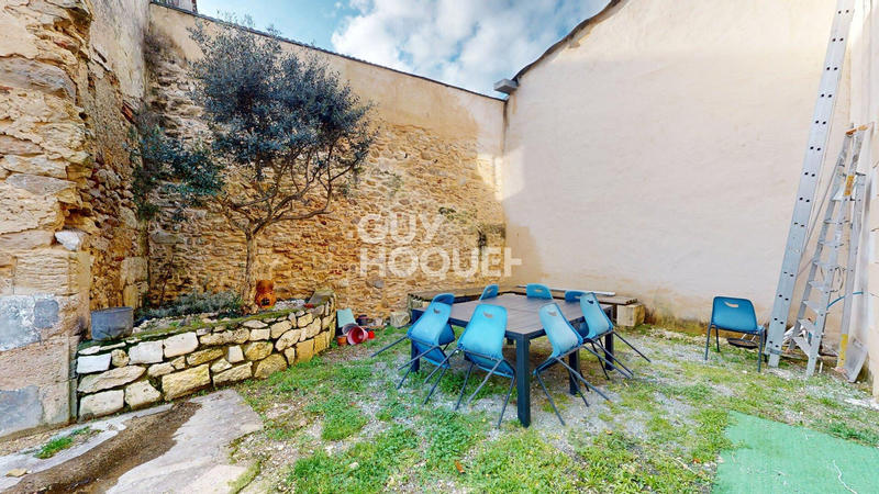 Maison - 270 m² - 8 pièces