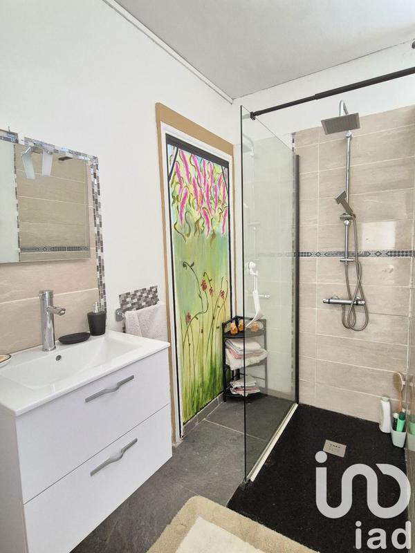 Maison - 232 m² - 8 pièces