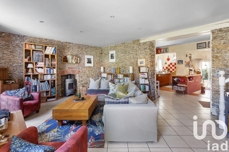 Maison - 168 m² - 8 pièces