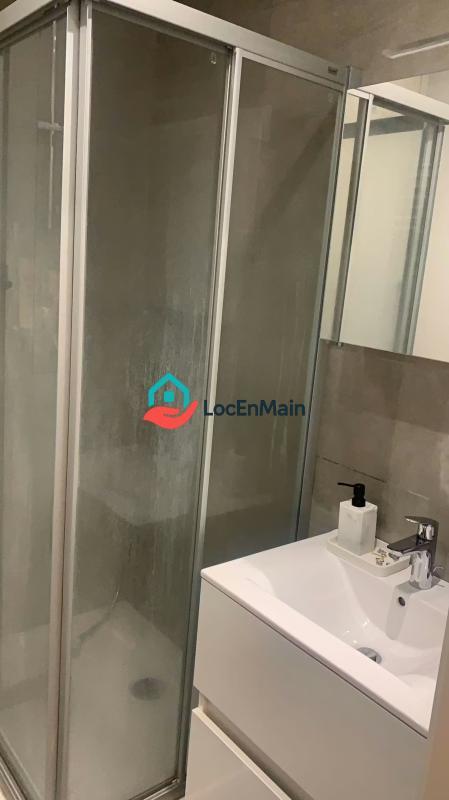 Studio - 25 m² - 1 pièce