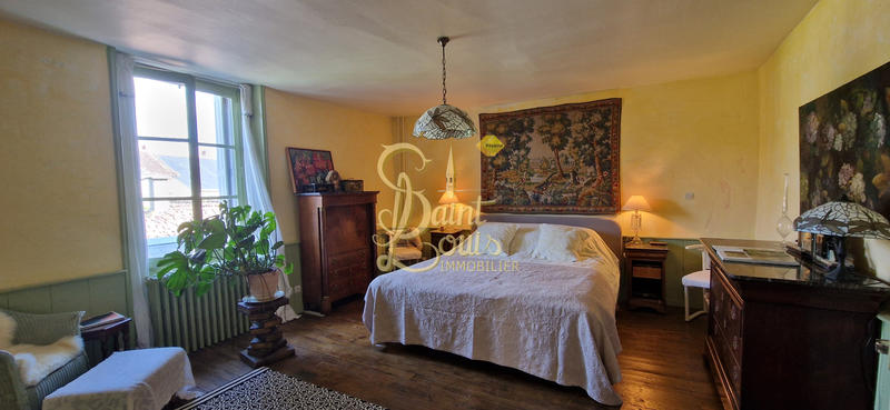 Maison - 208 m² - 7 pièces