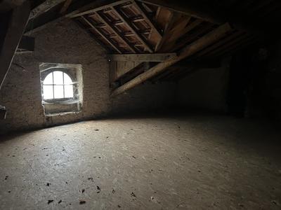 Appartement - 274 m² - 5 pièces