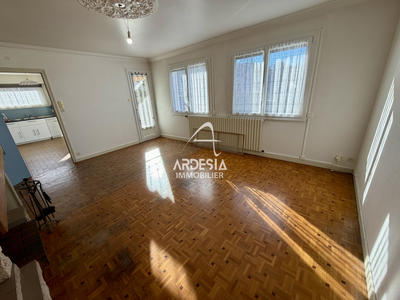 Maison - 115 m² - 7 pièces