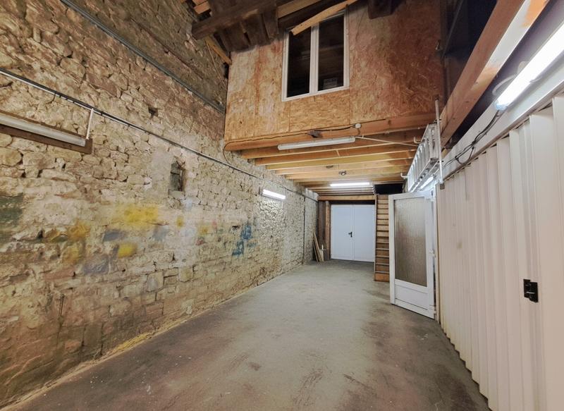 Maison - 213 m² - 10 pièces