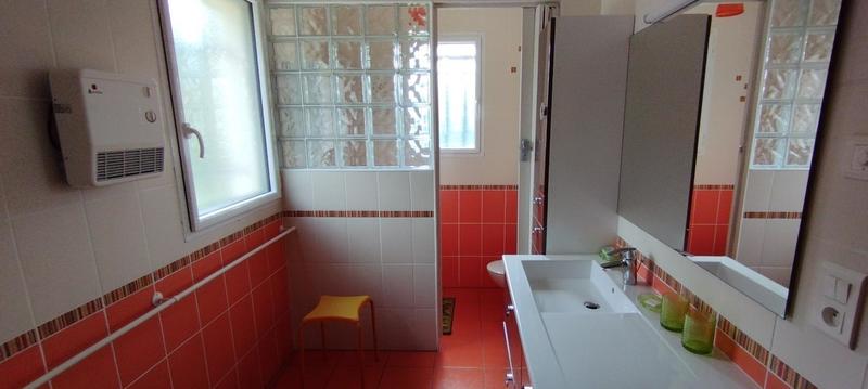 Propriété - 240 m² - 6 pièces