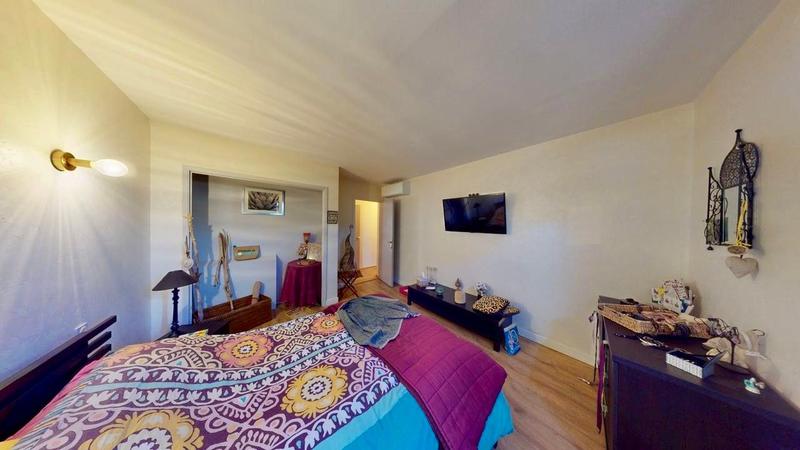 Maison - 197 m² - 7 pièces