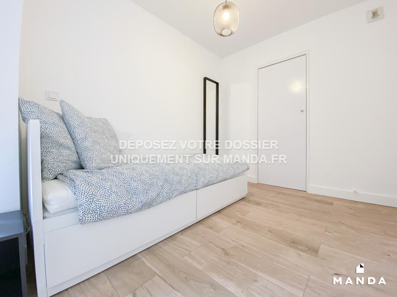 Chambre - 13 m² - 5 pièces