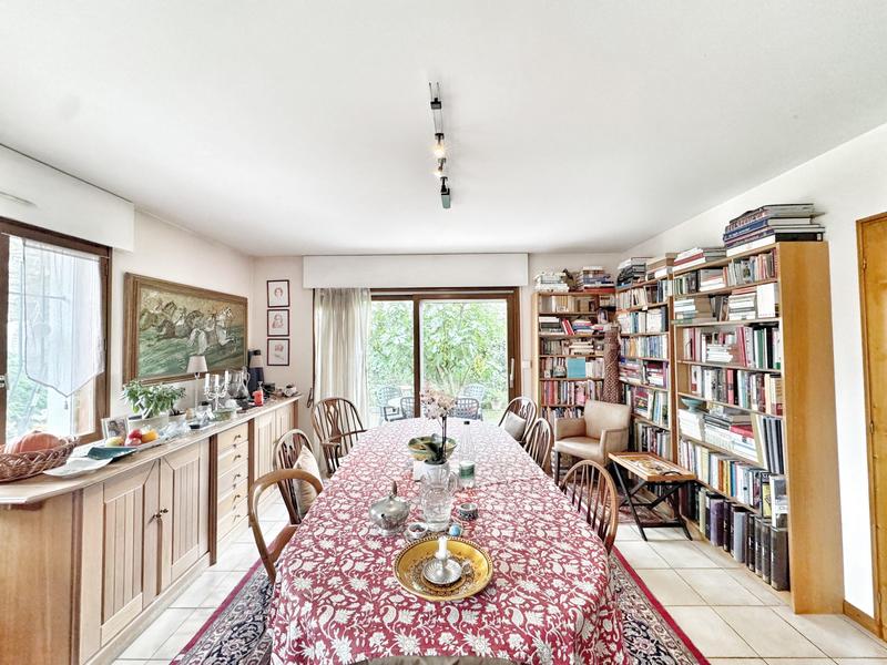 Maison - 231 m² - 7 pièces