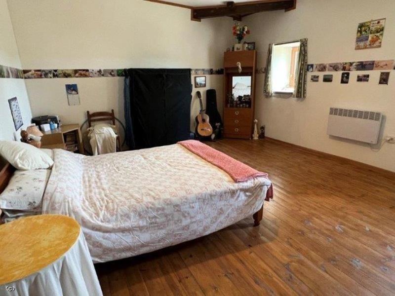 Maison ancienne - 254 m² - 10 pièces