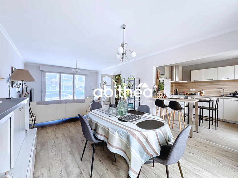 Maison - 105 m² - 6 pièces