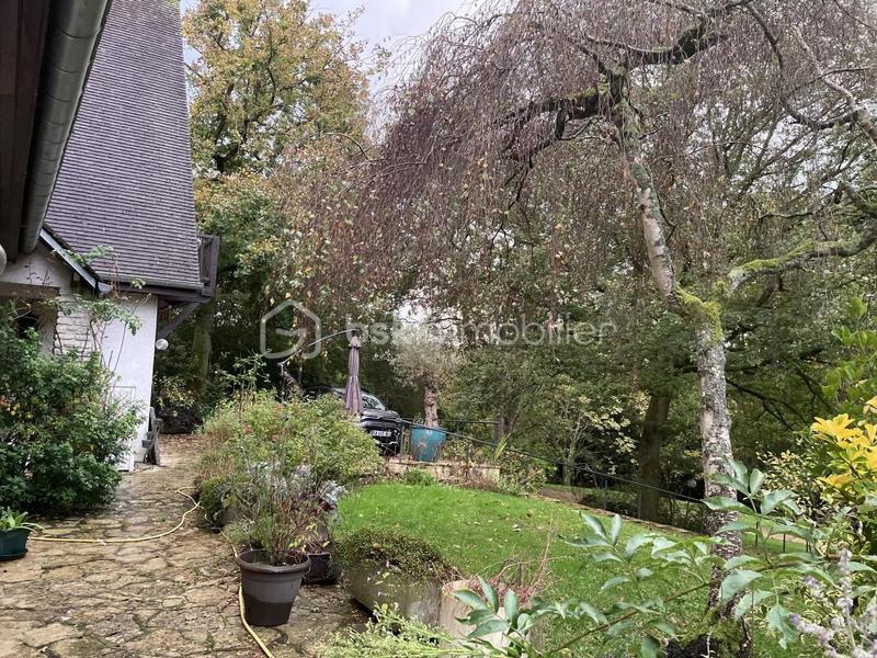 Demeure - 375 m² - 9 pièces