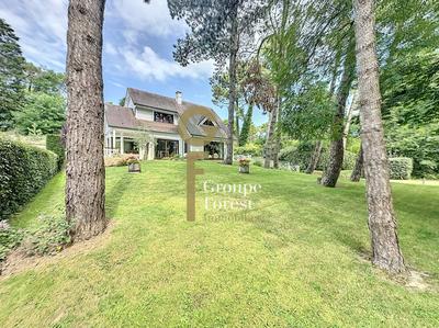 Maison - 167 m² - 6 pièces