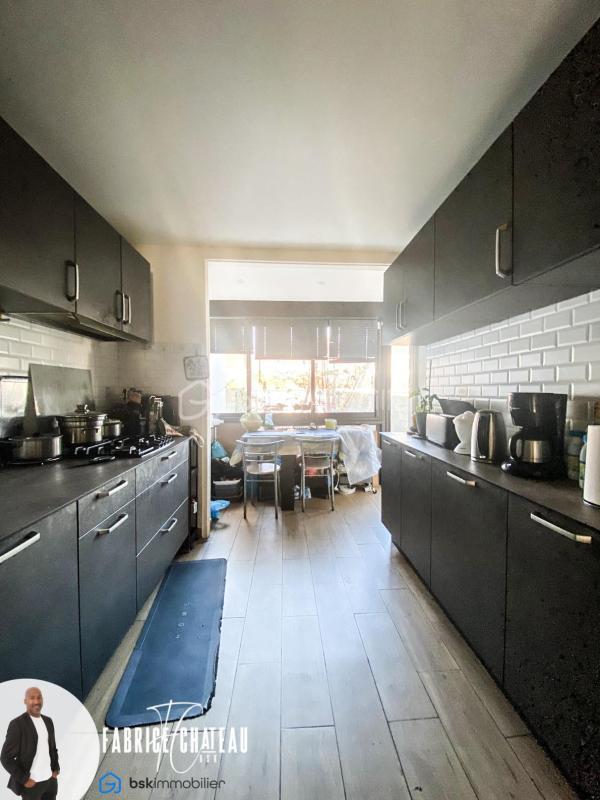 Maison - 93 m² - 5 pièces