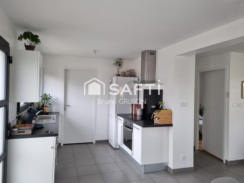 Maison - 99 m² - 6 pièces