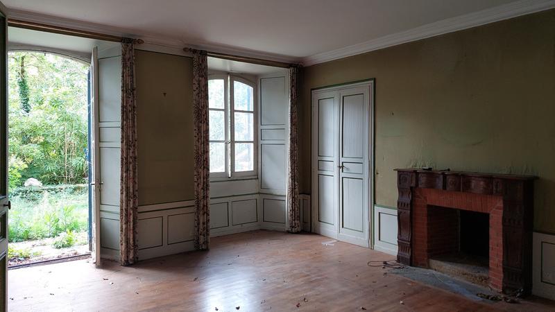 Maison - 700 m² - 10 pièces