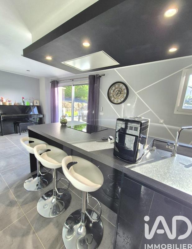 Maison - 150 m² - 6 pièces